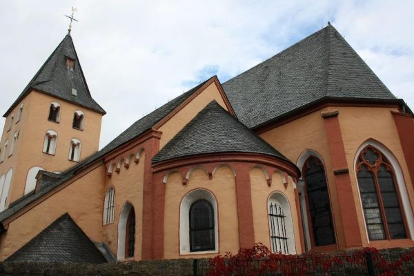 Pfarrkirche St. Georg in Euskirchen – Putz- und Natursteinarbeiten